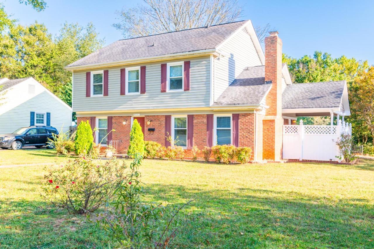 Centrally Located Spacious Abode Charlotte Exterior foto